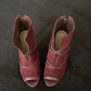 GUESS ADALIND2 Open toe booties